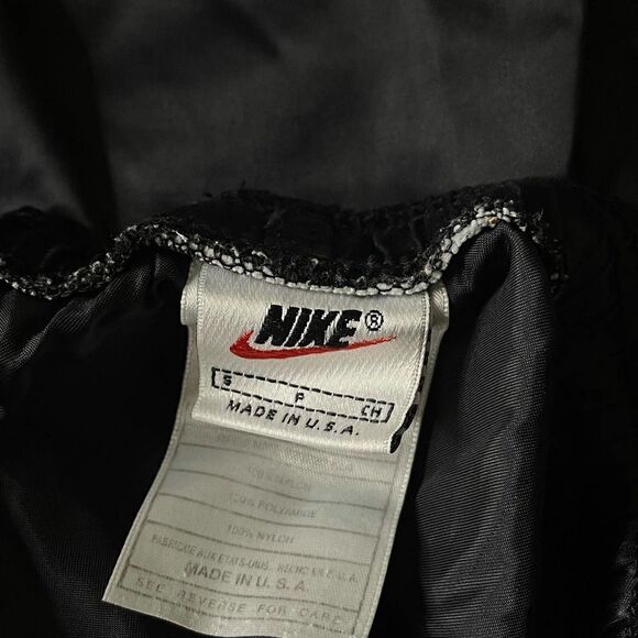 VTG Nike White Tags USA Shorts Small - Picture 3 of 4